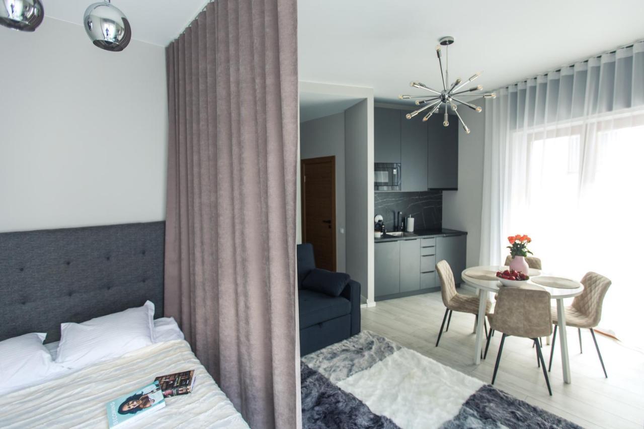 New Modern Studio Apartment In The Old Town Riga Exterior photo